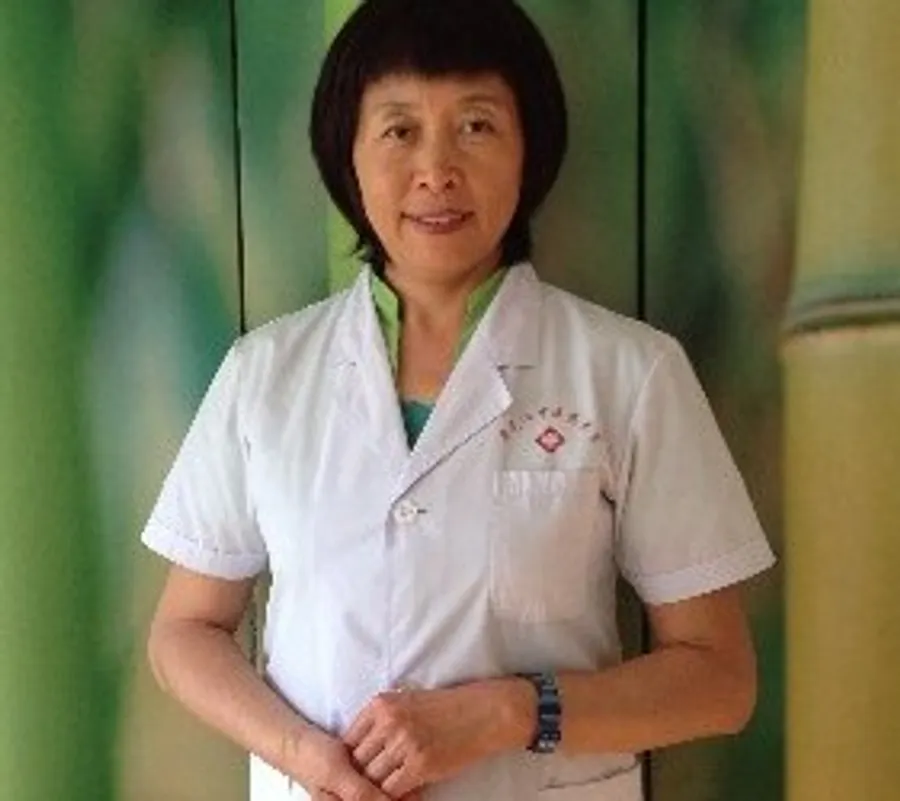 Mrs Ma, TCM expert